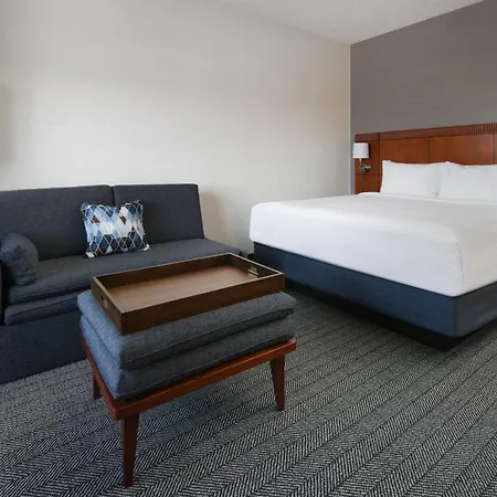Courtyard Dallas Las Colinas